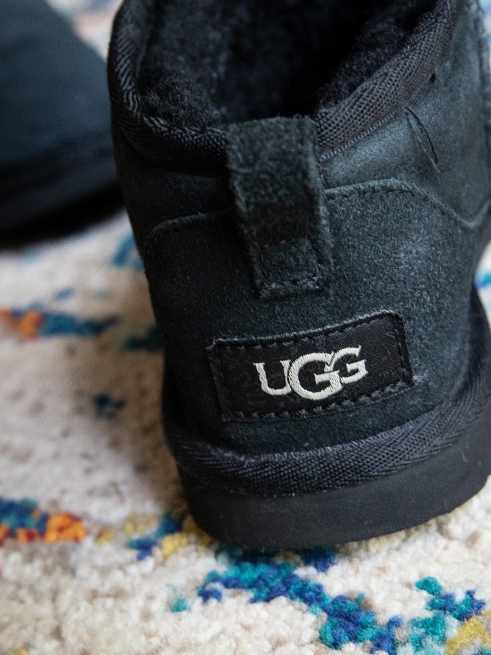 UGG Kids Classic Ultra Mini Boot - Picture 6 of 10